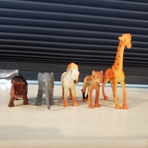 African Jungle Animal Plastic Figurines Toy Lot - Picture 5 of 12